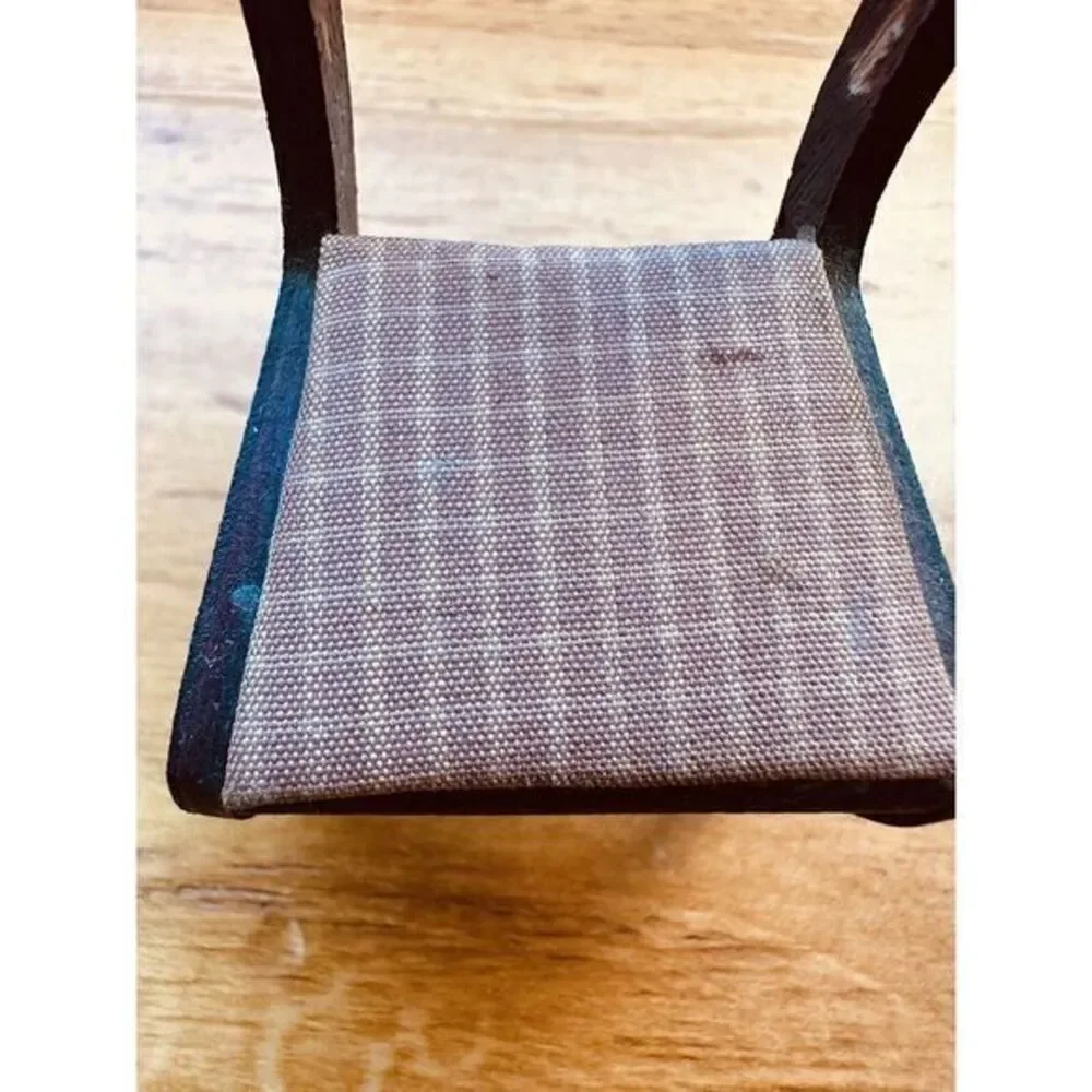 Dollhouse‎ Miniature Handcrafted Chair With Plaid Cushion Furniture